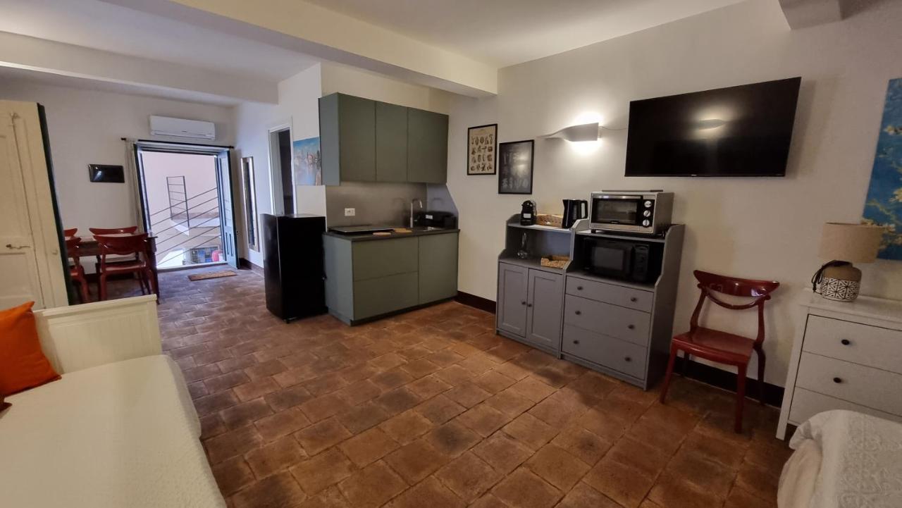 Le Dimore Del Corso II Ad Acireale Fra Catania, Taormina, Il Mare E L'Etna Экстерьер фото